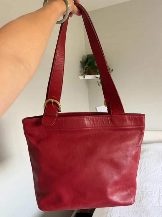 Coach Handbags - Vintage Coach Soho Lafayette Tote
